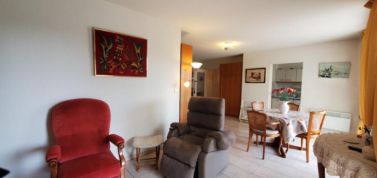 Apartment Le Sextant, Plage, Grand T2, 52 M2 3-4 Pers Frejus
